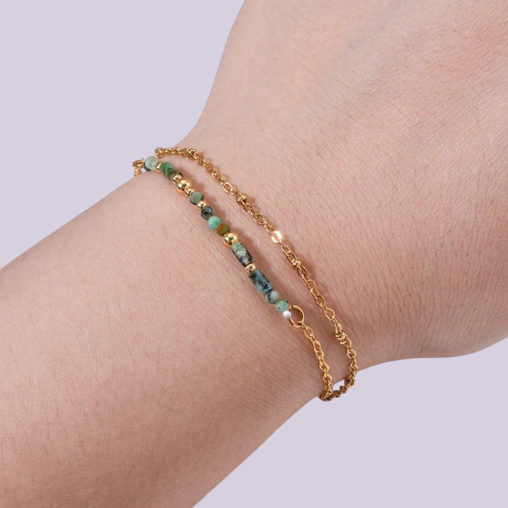 Bracelet NovaPick bohème à double chaîne en plaqué or 18K avec perles de pierres naturelles multicolores